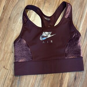 Ladies Medium Nike Burgundy Racerback Sports Bra with Silver Logo